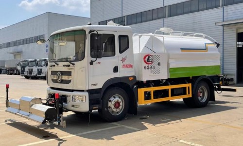 東風(fēng)D9清洗車(chē)
